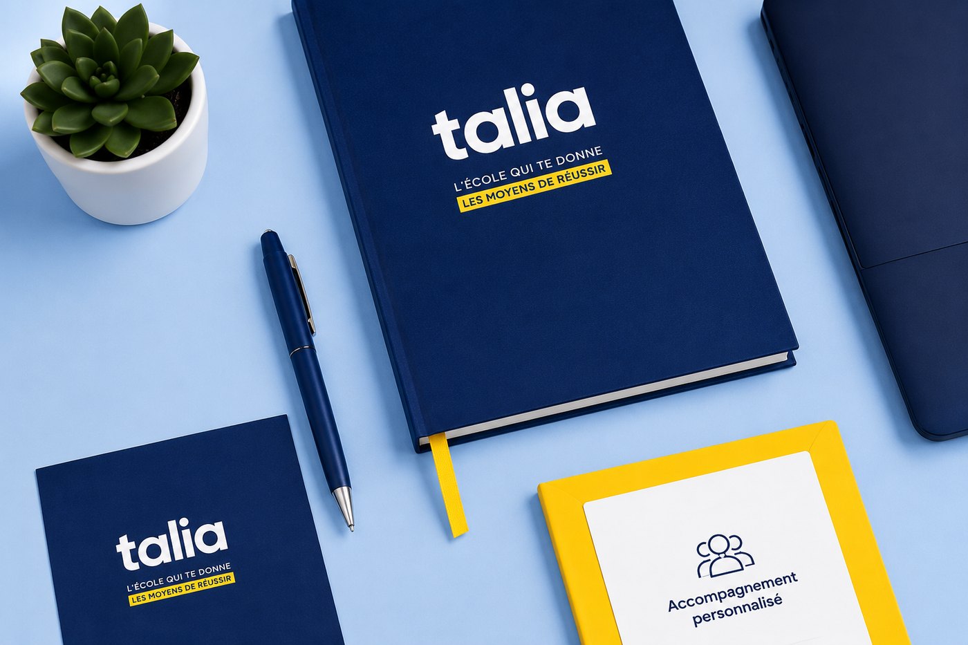 Fournitures Talia — carnets et stylo